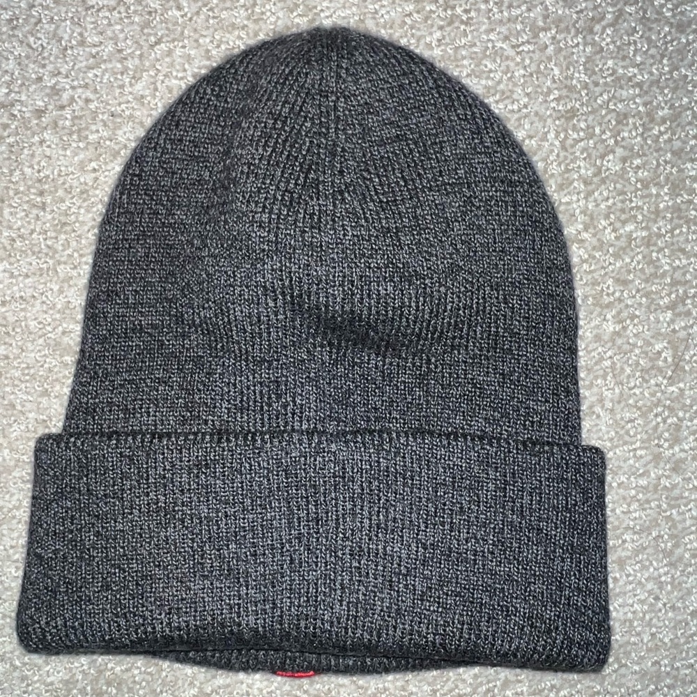Canada Goose Arctic Beanie - Picture 5 of 7